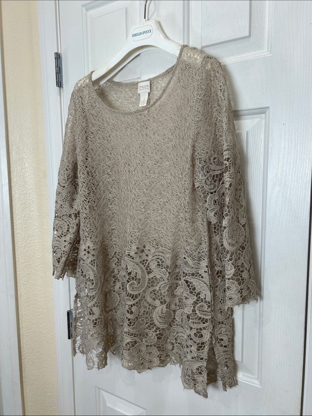 Chico's Collection Sheer Lace Crochet Tunic Top Beige Taupe Size 1 M - Picture 3 of 9